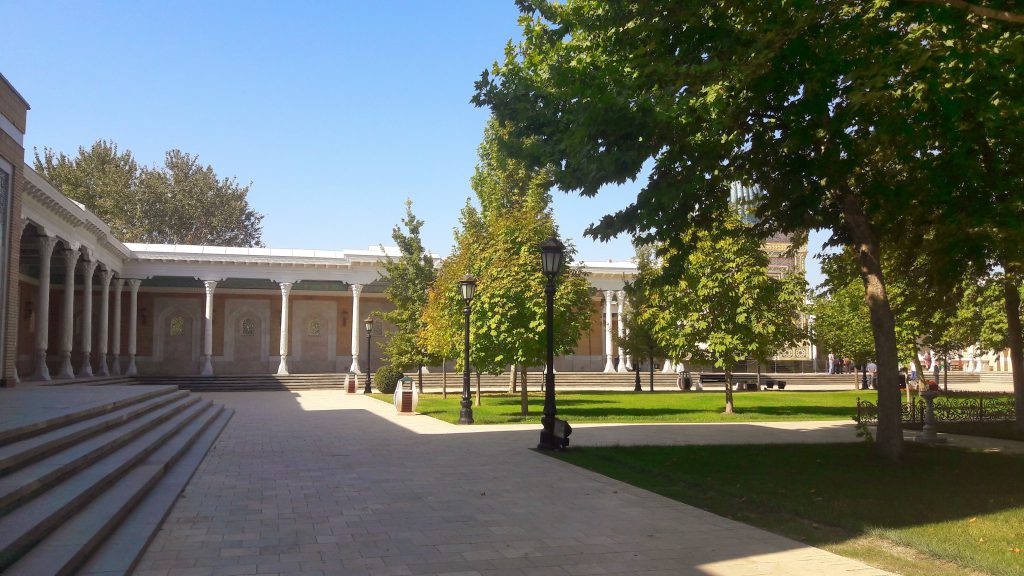 Info Shymkent - Garden at the Imam Al Bukhari's Mausoleum near Samarkand