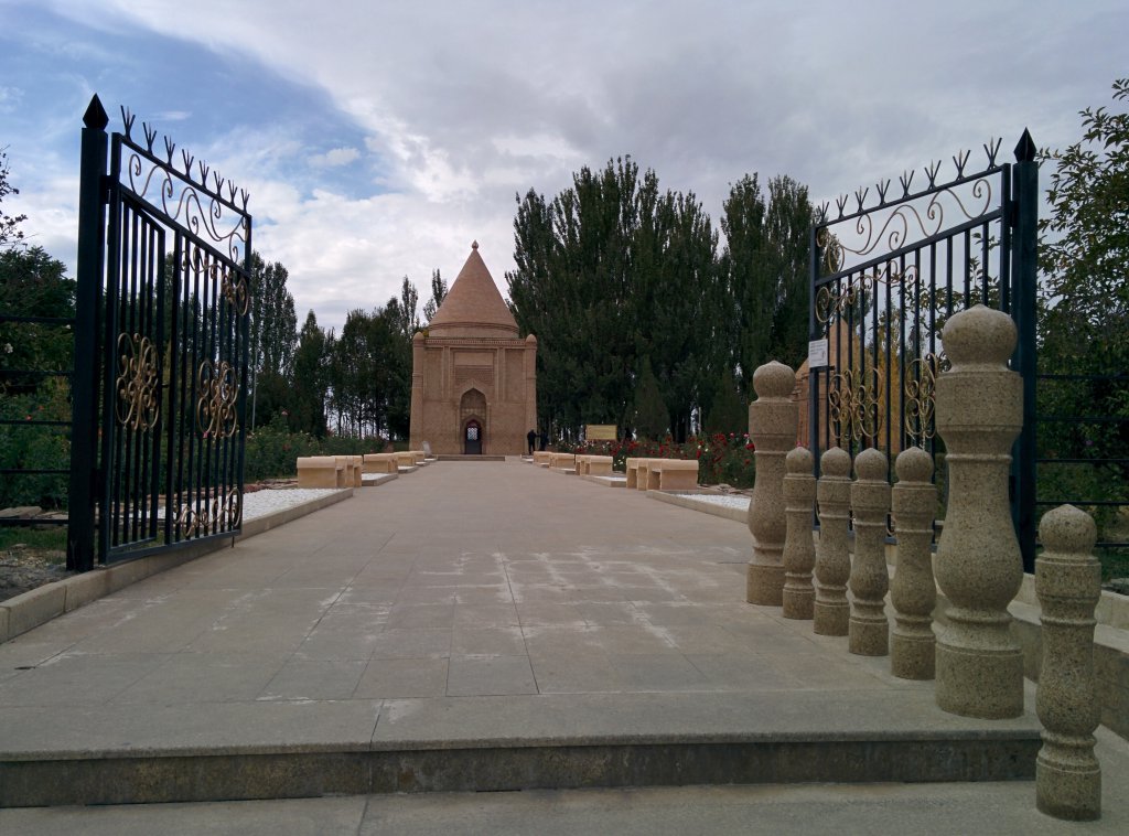 Info Shymkent - Aisha Bibi Mausoleum