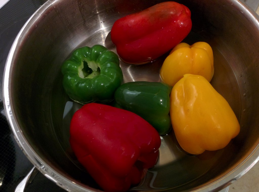 Info Shymkent - Remove the tops, seeds, and membranes of bell peppers.