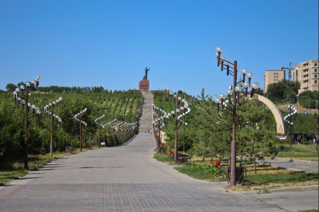 Info Shymkent - Bajdibek Monument