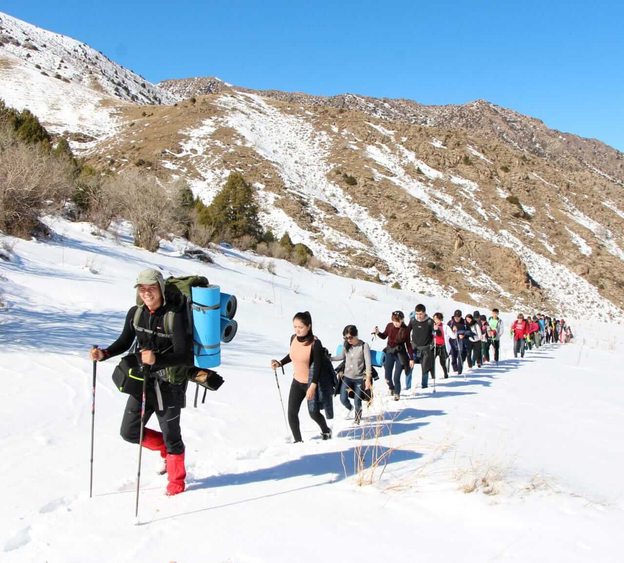 Info Shymkent - Erzhigit with a big group on tour