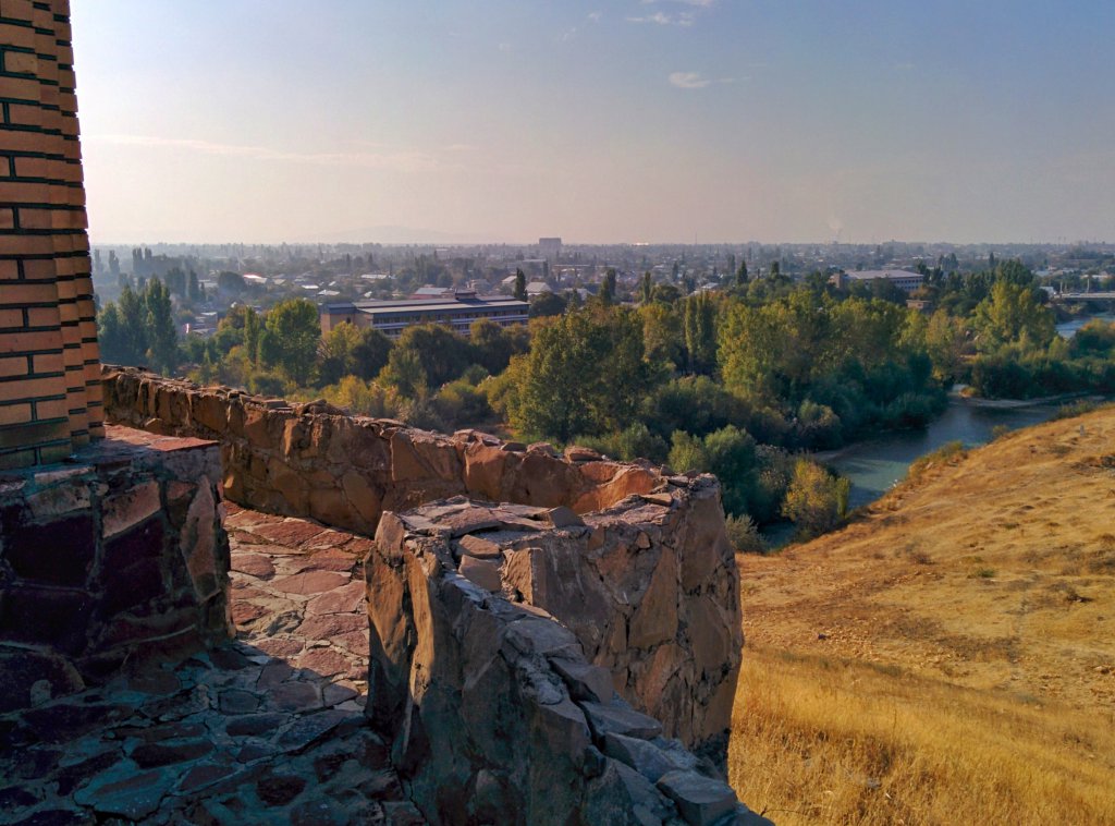 Info Shymkent - View from the Tekturmas Mausoleum to Taraz