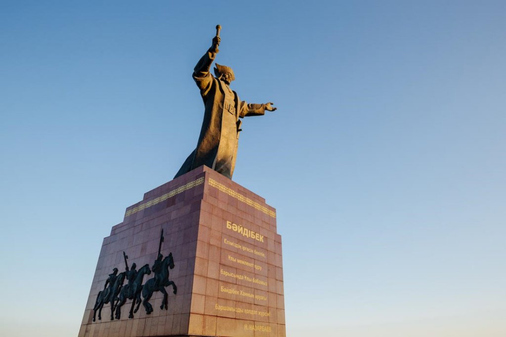 Info Shymkent - Baidibek Monument in Shymkent