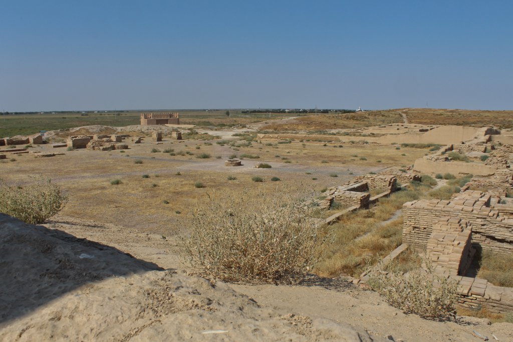 Info Shyment - Ruins of mosque of ancient silk way city Otrar in Kazakhstan.