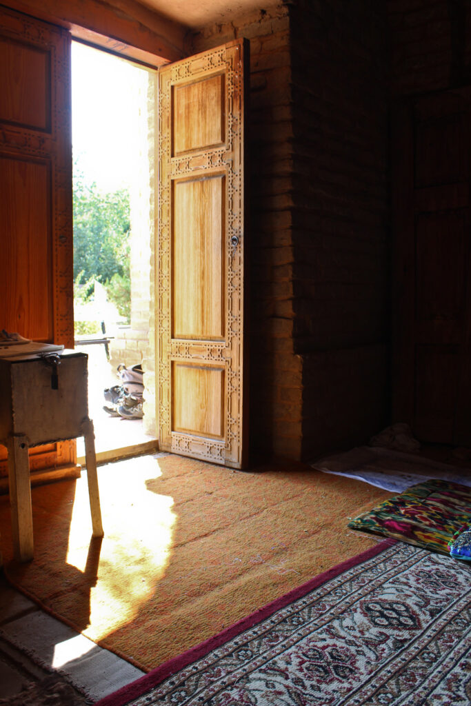 Info Shymkent - Open door in Mirali Baba Mausoleum in Sairam