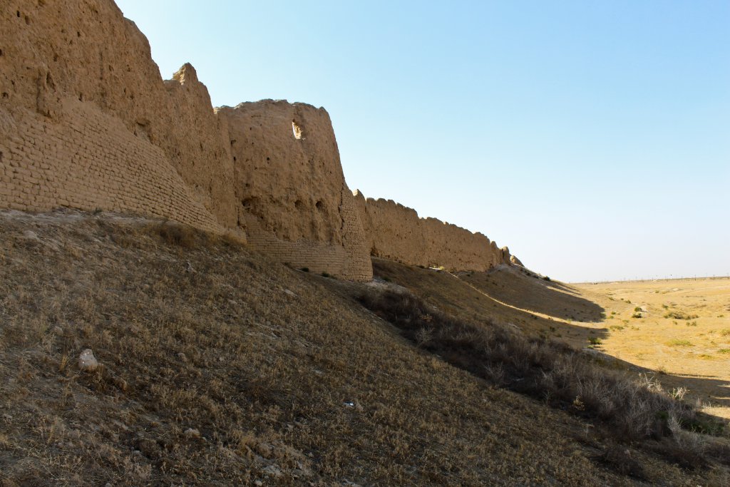 Info Shymkent - Walls of ancient city Sawran