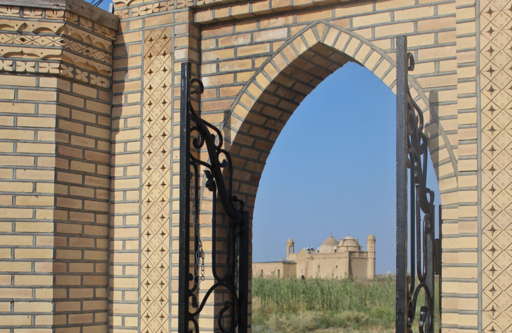 Info Shymkent - Entrance to Arystan Bab site