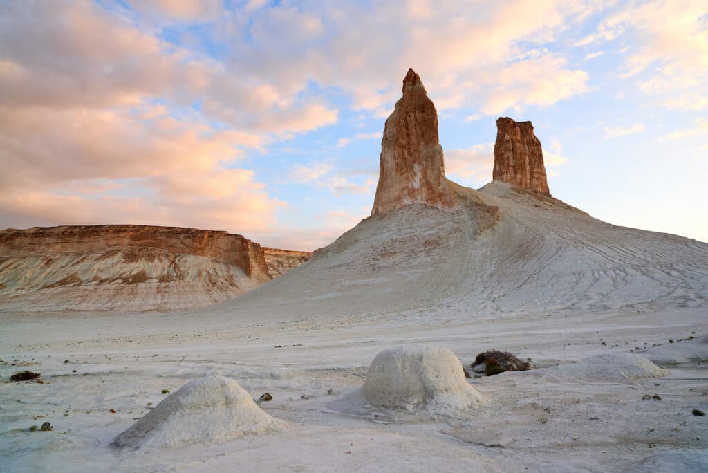 Info Shymkent - Ustyurt plateau in the Mangystau region of Kazakhstan (Photographer: Yerbolat Shadrakhov)