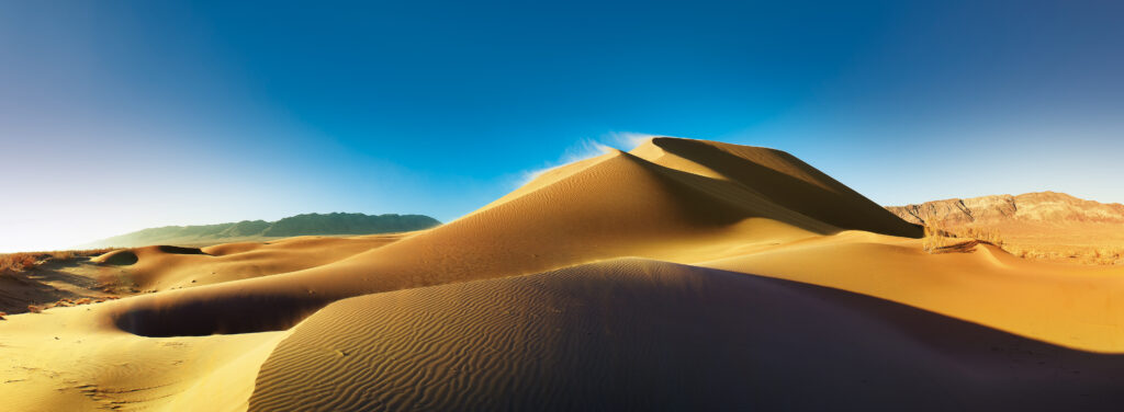 Info Shymkent - Wind over the singing Dunes in Altyn Emel National park of Kazakhstan (Image: Farhat Kabdykairov)