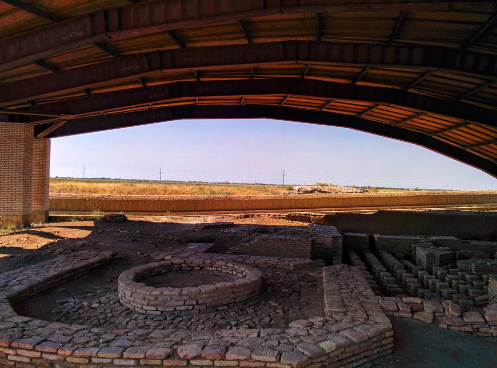 Info Shymkent - Bath house of ancient city Farab (Otrartobe) in Kazakhstan