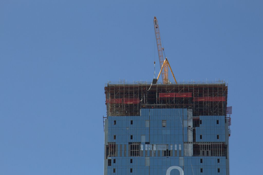 Info Shymkent - Last work on the top of Abu Dhabi Plaza in Nur-Sultan, Kazakhstan in 2021