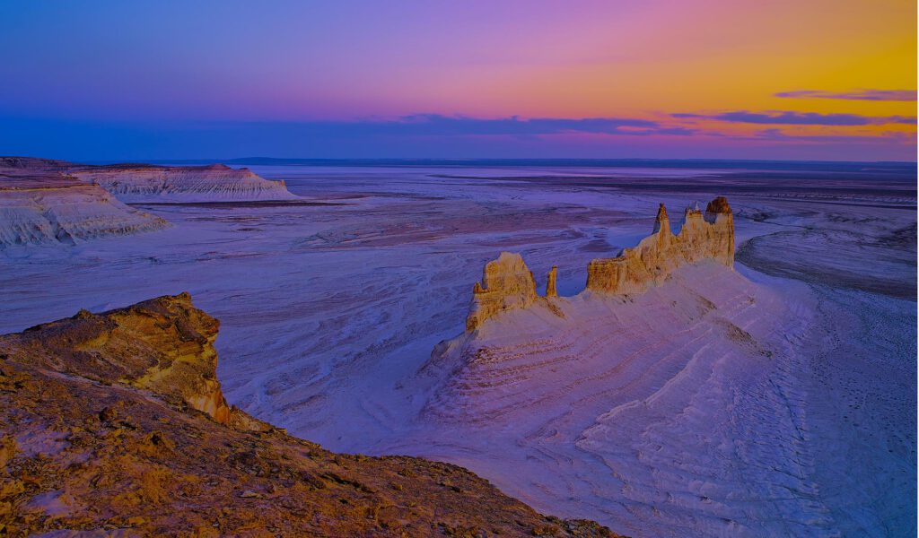 Info Shymkent - Bozzhira tract at the Ustyurt plateau in Kazakhstan (Image: Farhat Kabdykairov)