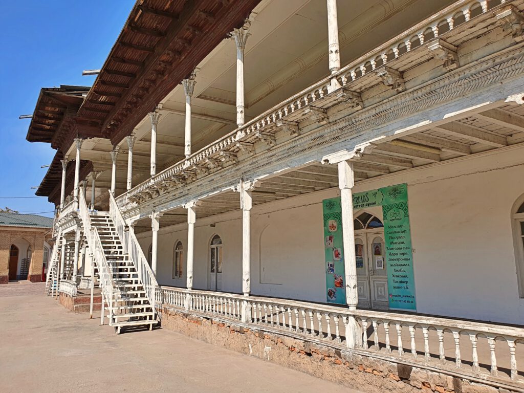 Info Shymkent - The old wooden Dauytuly Shyngysbaikazhy Madrase in Shymkent