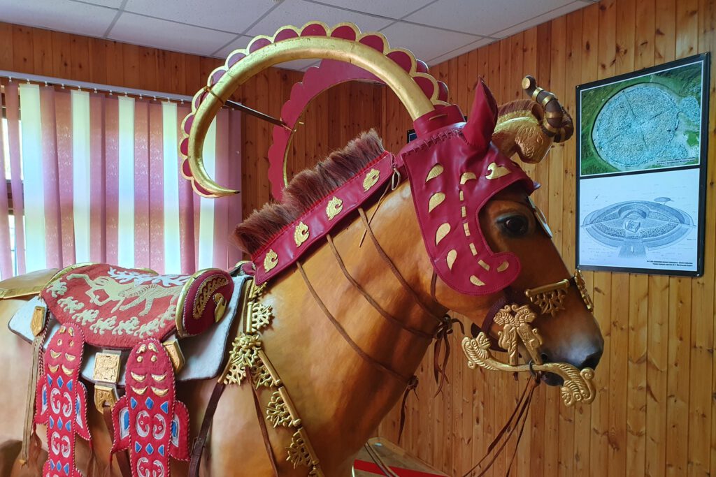 Info Shymkent - View of a reconstructed Saka horse buried in a Kurgan of Berel in East Kazakhstan